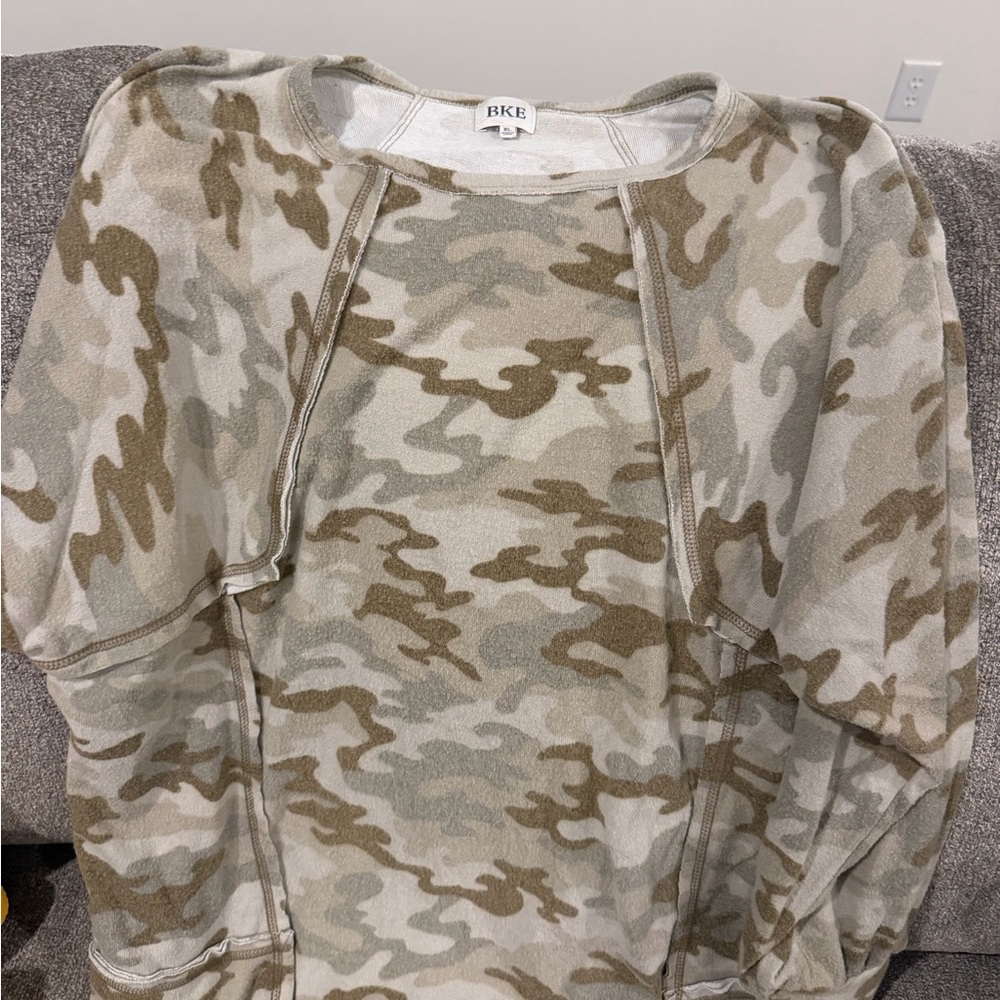 BKE Tan and Cream Camouflage Sweatshirt